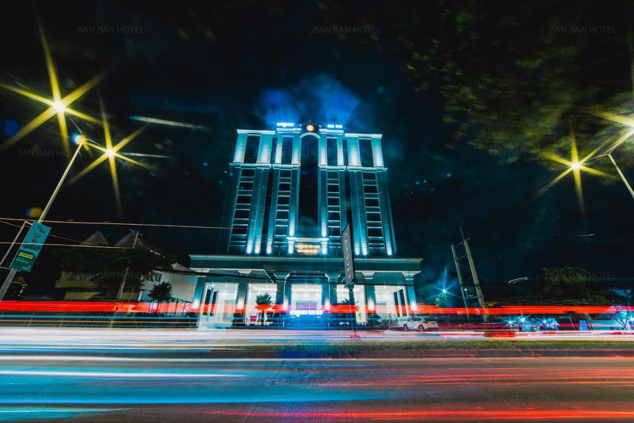 Ban Ban Hotel Phnom Penh Exteriör bild