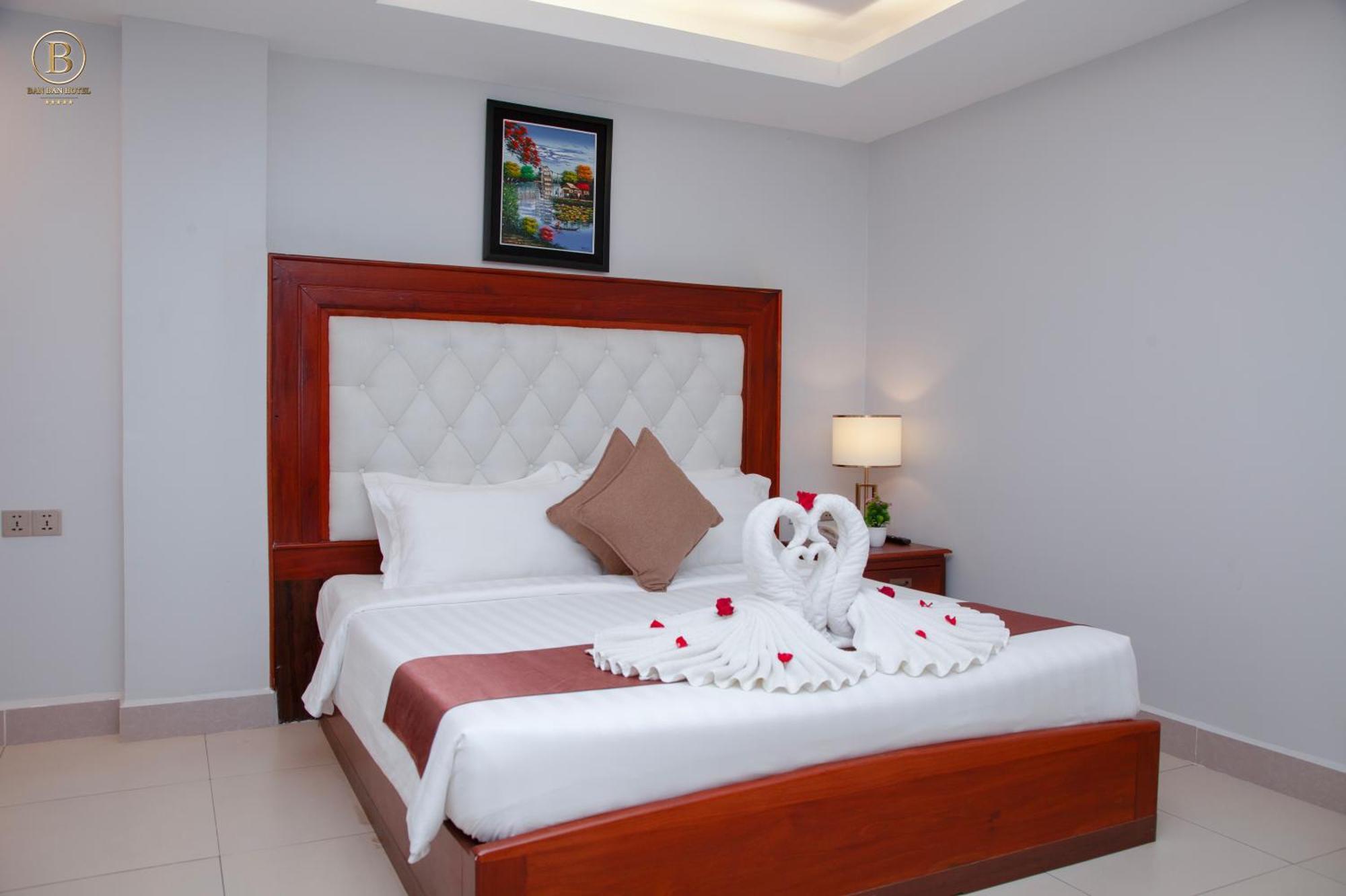 Ban Ban Hotel Phnom Penh Exteriör bild